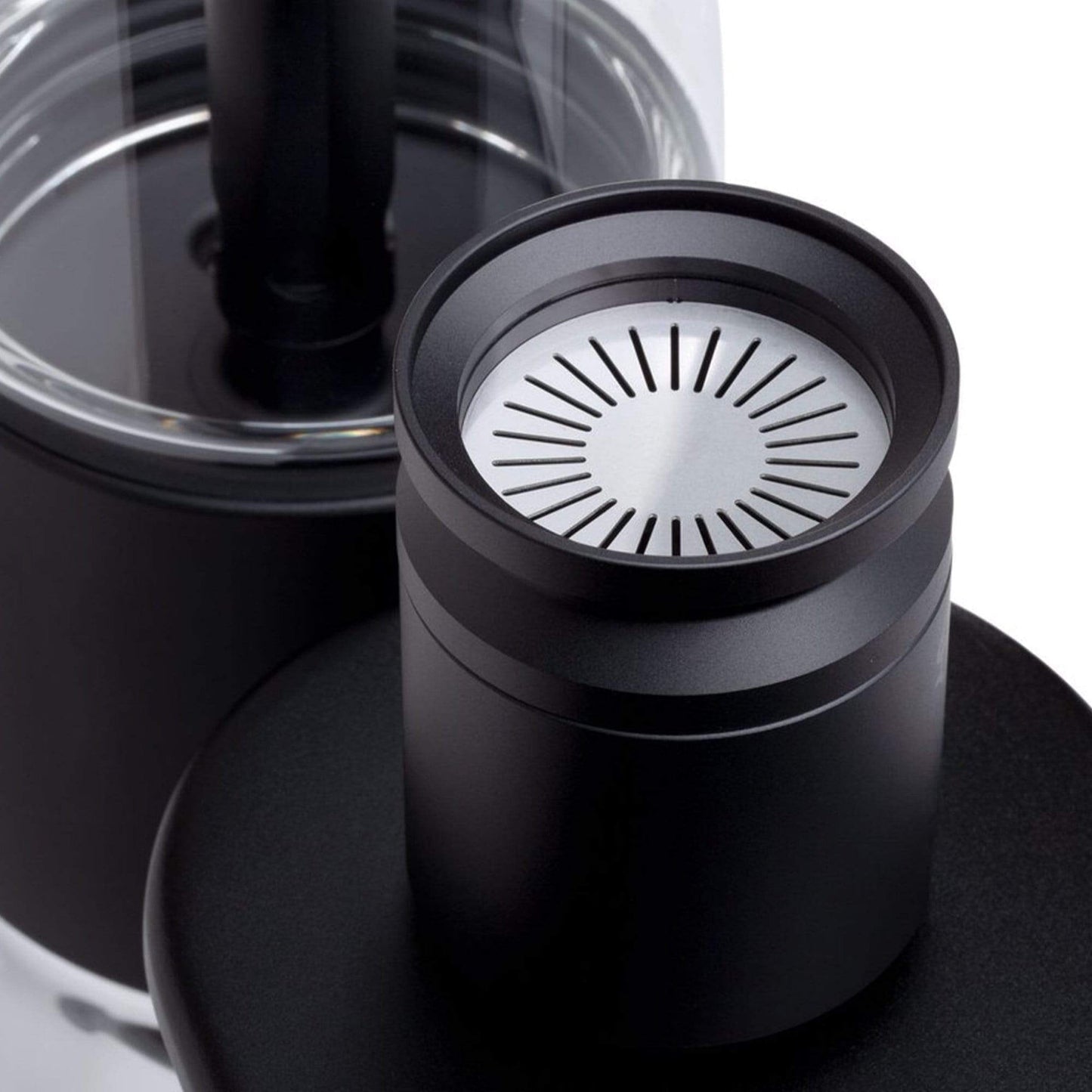 The Stundenglass Gravity Pipe